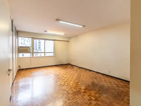 Oficina - Retiro (Galería del Este) - 2 Ambientes – 48 mts2 - Muy luminosa