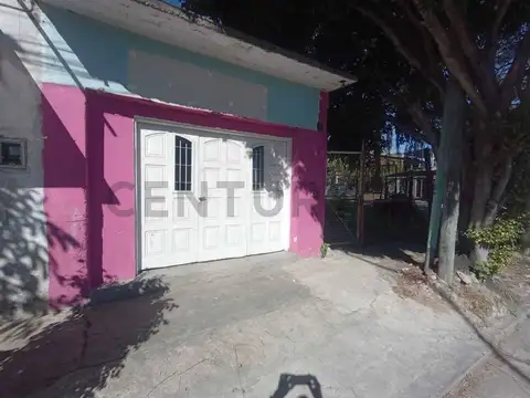Local en venta Berazategui con terreno
