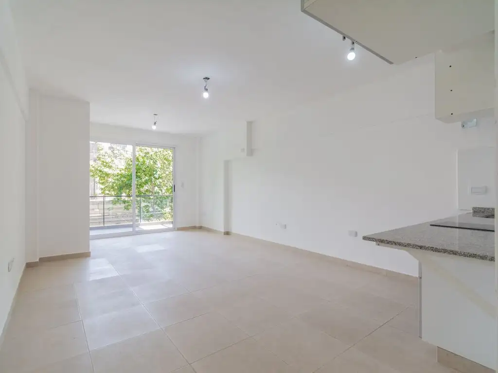 Avenida Juan Bautista Alberdi 2500
