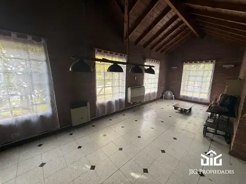 CASA | 4 AMBIENTES | 3 DORMITORIOS | JARDÍN | COCHERA | LA CASCADA