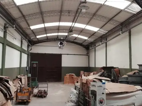 GALPON PARA INDUSTRIA CON SALIDA A DOS CALLES