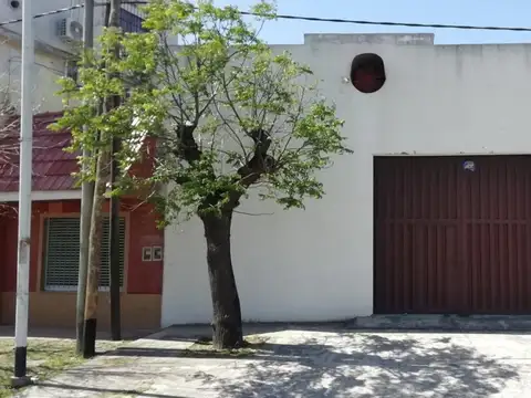 GALPON PARA INDUSTRIA CON SALIDA A DOS CALLES