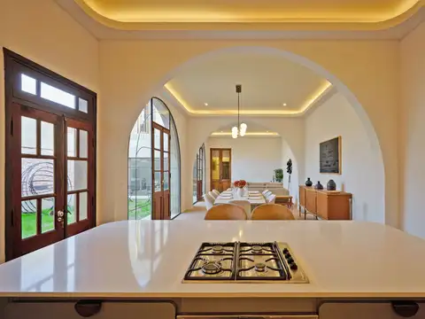 Casa de 3 dormitorios en venta c/ cochera en Rosario