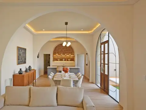 Casa 7 ambientes con 3 baños