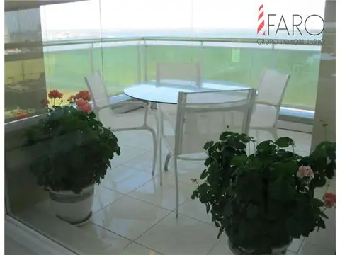 Departamento 4 ambientes con 3 baños