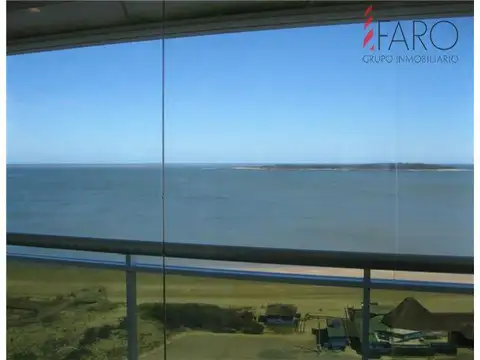 Apartamento en Mansa 3 dormitorios 3 baños, garage