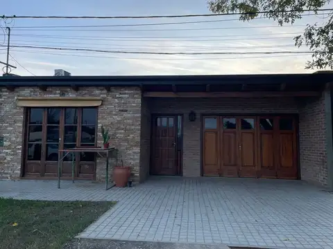 Casa en Venta en Lehmann, Castellanos