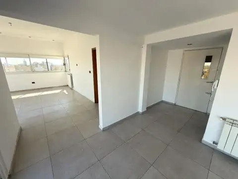 Departamento en Alquiler con 2 cocheras