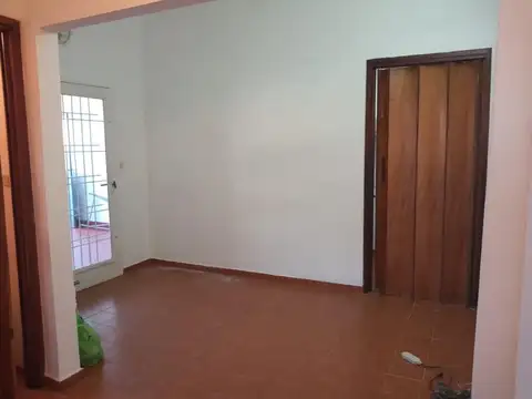 DEPTO PLANTA ALTA EN VENTA HELGUERA 5300 WILDE