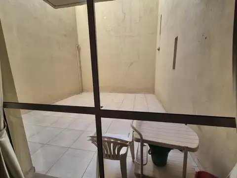Monoambiente con amplio Patio apto parrilla