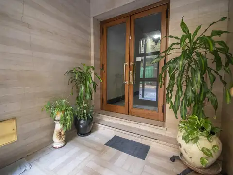 VENTA  DEPARTAMENTO 3 AMBIENTES LUMINOSO BALVANERA