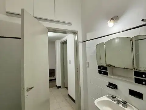 ITALIA al 3600 (a metros de BV. SEGUI)