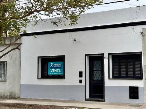 BV. SEGUI - CASA 2 DORMITORIOS   PATIO Y TERRAZA - REFACCIONADA