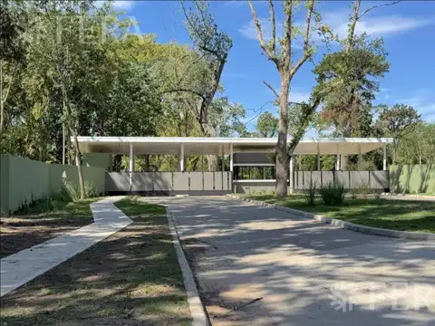Venta Terreno de 738mts en Country-Reserva Fincas- Berazategui