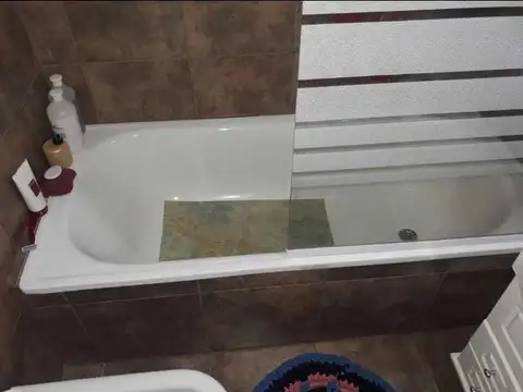 Venta o permuta x propiedad en Mar del tuyu. Depto 2 amb en Moron