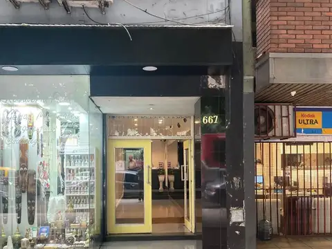 Oficina en San Nicolás a media cuadra del Palacio de Tribunales