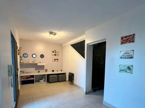 Casa 5 ambientes con 2 baños