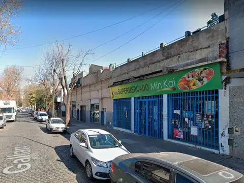 Terreno triple frente - USAB1 - altura 12mts - Planta baja   3 pisos - Versalles