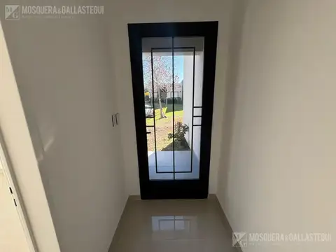 Casa en Venta en Pilar del Este - Santa Elena, USD 220.000