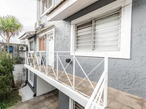 Depto Tipo Casa en Venta de 3 ambientes