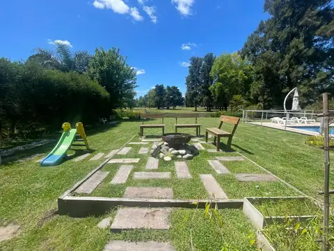 Casa 5 ambientes con 3 baños