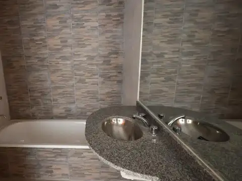 Depto Tipo Casa 2 ambientes con 1 baño