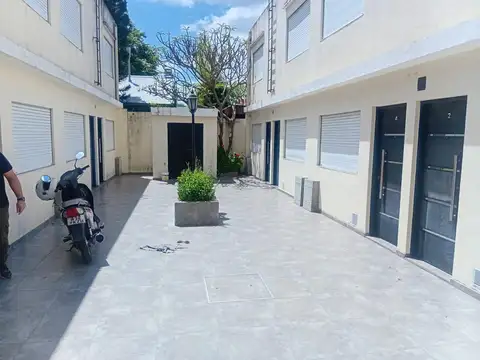 Depto Tipo Casa en Venta al Oeste