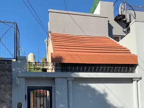 PH en venta de 2 dormitorios en Mataderos