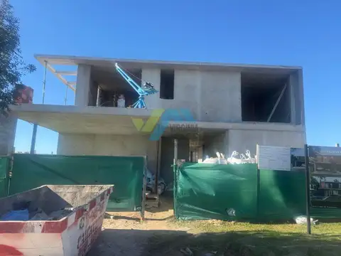 Casa 5 ambientes con 5 baños