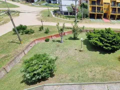 av.1 al 1400