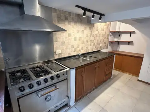 Depto Tipo Casa en Venta de 6 ambientes