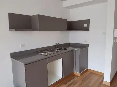 Deheza 1600, Piso 2