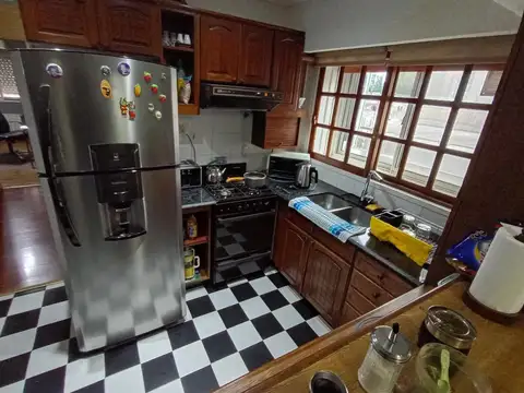 Cavassa 2600, Piso 2°