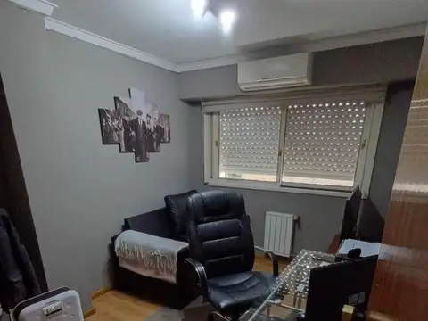 Departamento de 4 AMB en venta