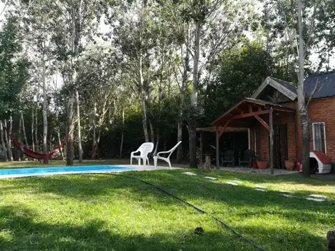VENTA CASA CON PILETA EN ABASTO LA PLATA
