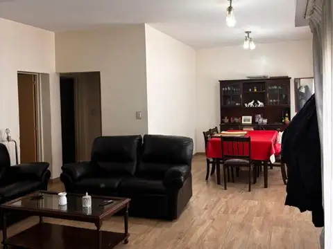 Casa en Venta en Olivos, USD 385.000