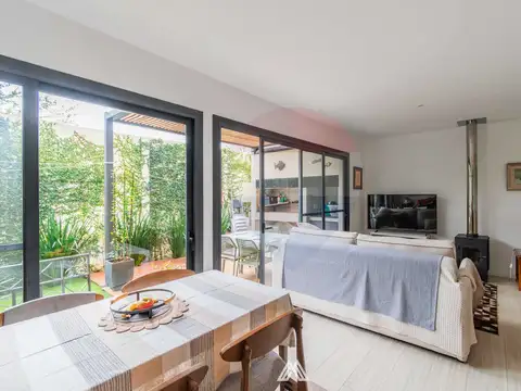 Venta Casa Carrasco de 2 Dormitorios y escritorio