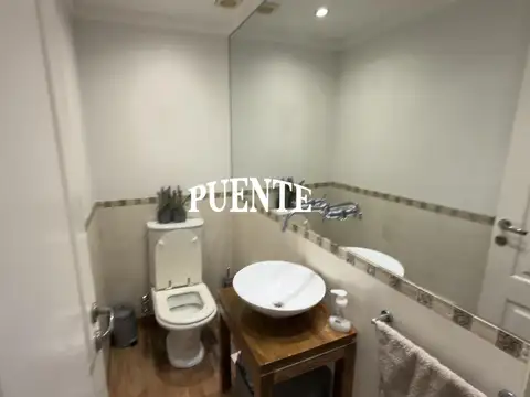 Depto Tipo Casa en Venta en Banfield, USD 250.000