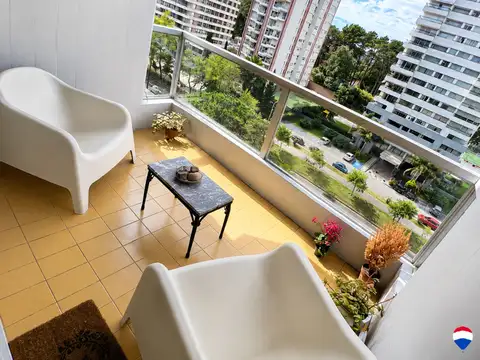 DEPARTAMENTO ALQUILER ANUAL CON BALCON,