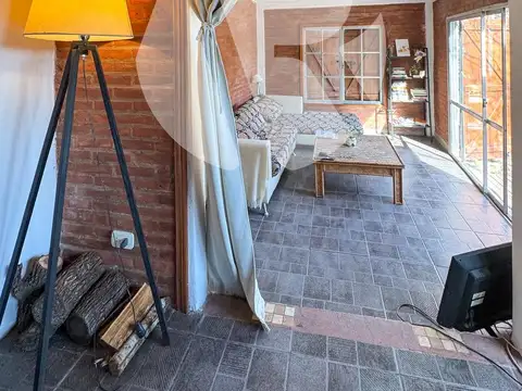 Casa 3 ambientes con 1 baño