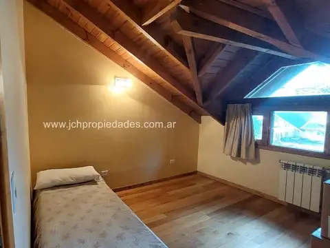 DOS CASAS SOBRE TERRENO COMERCIAL  - VILLA LA ANGOSTURA