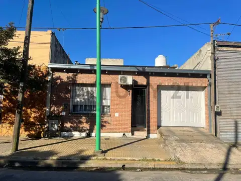 Aristobulo del valle 100, Piso 0