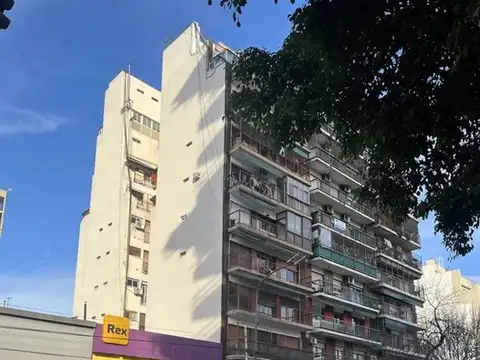 VENTA DEPTO 1 AMB  LUMINOSO CON BALCÓN FRANCÉS EN BOEDO