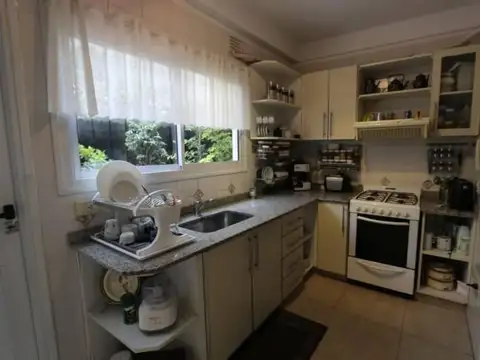 Departamento 4 ambientes con 3 baños