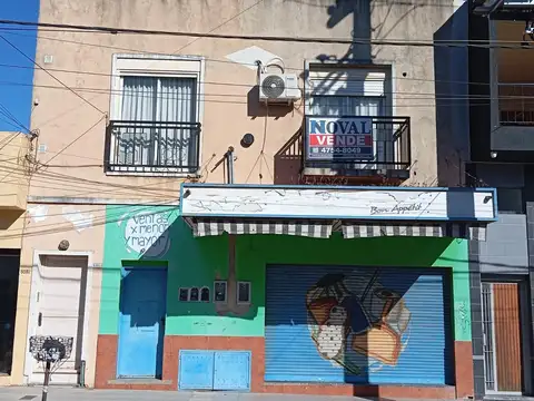 Chilavert. Local comercial de 76 mts.2 sobre calle Libertad