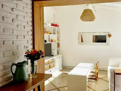 Casa 4 ambientes con 3 baños