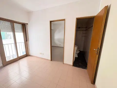 OLLEROS 3000, Piso 2