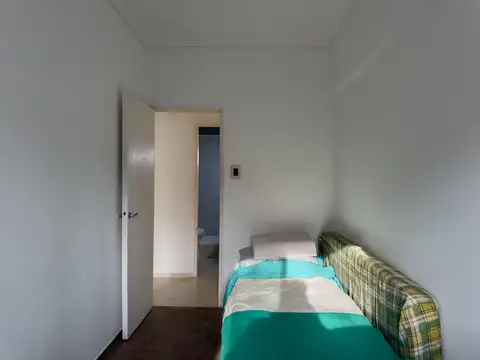 Departamento reciclado de 3 dormitorios EN VENTA