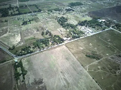 Terreno en Venta 27  mts Fondo