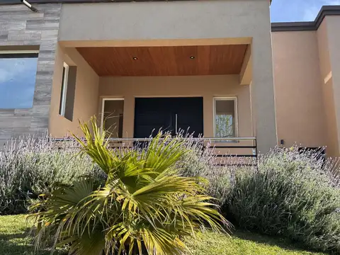 Casa en Venta en Colon, USD 600.000